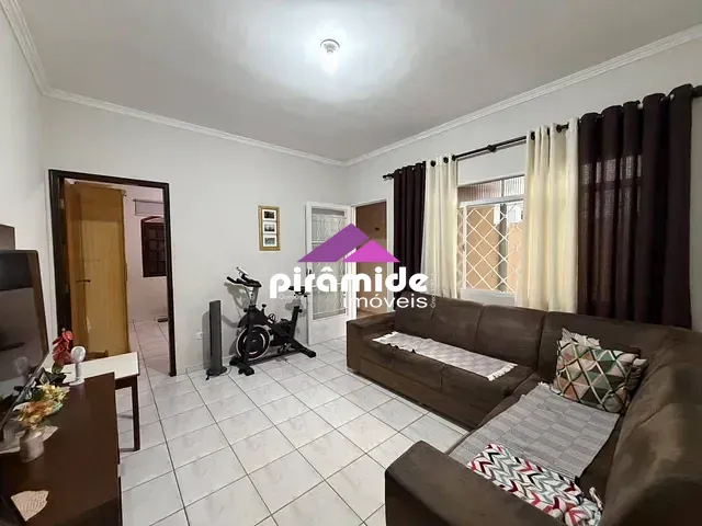 Casa com 150m² 3 quartos e 2 banheiros, à venda, no bairro Jardim Portugal em São José dos Campos