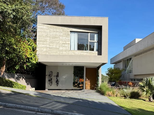 Casa com 490m² 4 quartos e 6 banheiros, à venda, no bairro Alphaville em Santana de Parnaíba