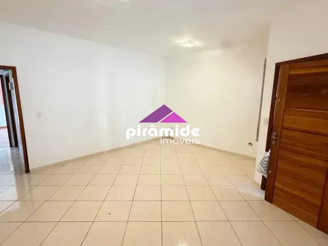 Casa com 250m² 3 quartos e 2 banheiros, à venda ou para alugar, no bairro Jardim Satélite em São José dos Campos
