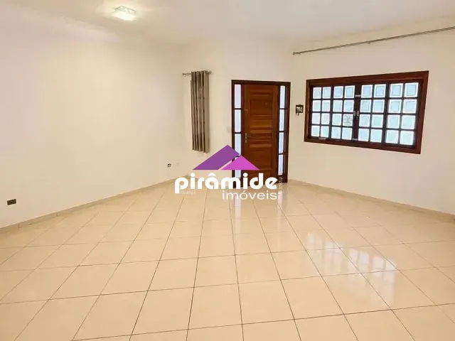 Casa com 250m² 3 quartos e 2 banheiros, à venda ou para alugar, no bairro Jardim Satélite em São José dos Campos