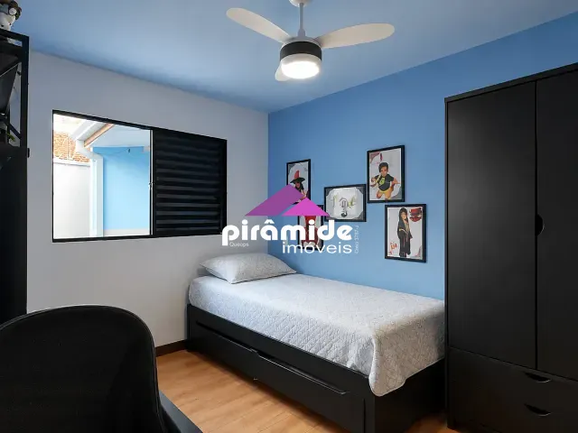 Casa com 151m² 3 quartos e 2 banheiros, à venda, no bairro Conjunto Residencial Trinta e Um de Março em São José dos Campos