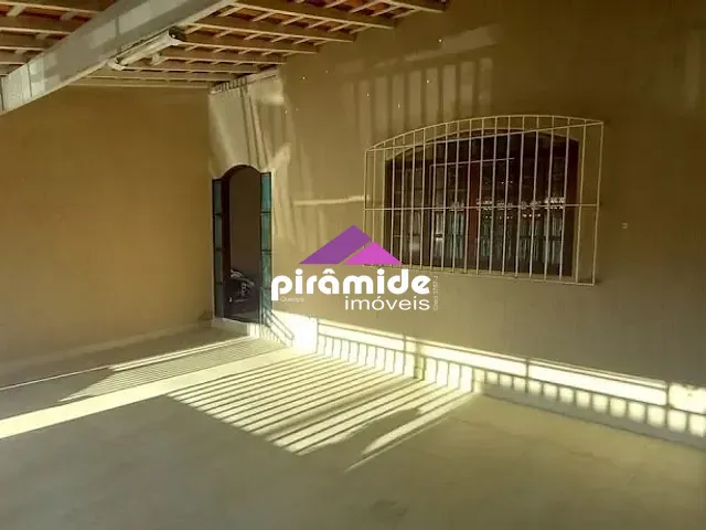 Casa com 130m² 2 quartos e 2 banheiros, à venda, no bairro Vila das Flores em São José dos Campos