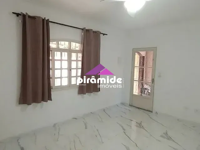 Casa com 130m² 2 quartos e 2 banheiros, à venda, no bairro Vila das Flores em São José dos Campos