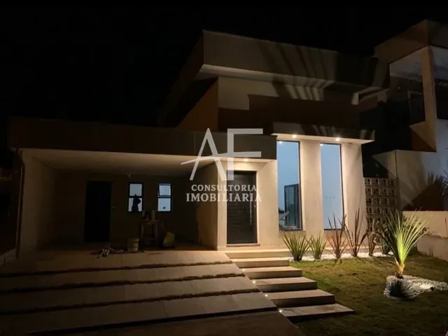 Casa com 250m², à venda, no bairro Reserva do Vale em Caçapava
