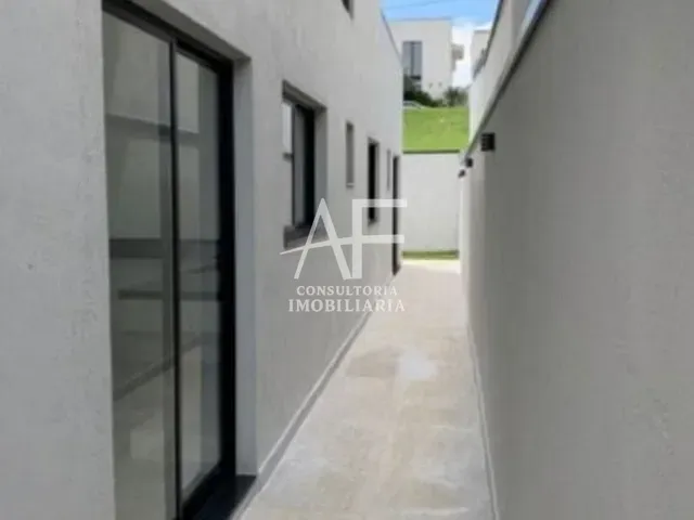 Casa com 250m², à venda, no bairro Reserva do Vale em Caçapava