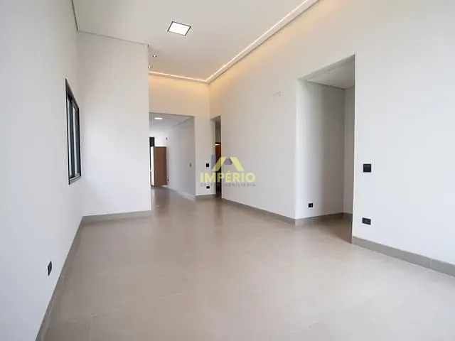 Casa com 325m² 3 quartos e 1 banheiro, à venda, no bairro Residencial Central Parque em Salto