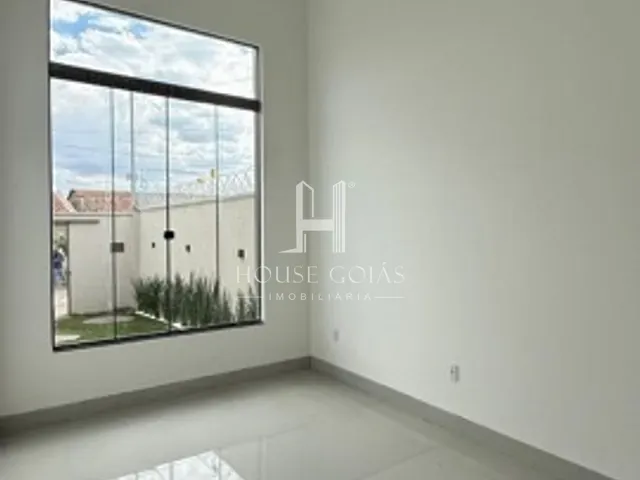 Casa com 180m² 3 quartos e 2 banheiros, à venda, no bairro Goiânia Park Sul em Aparecida de Goiânia