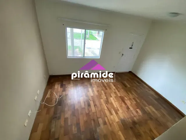 Casa 2 quartos e 2 banheiros, à venda, no bairro Jardim Marcondes em Jacareí