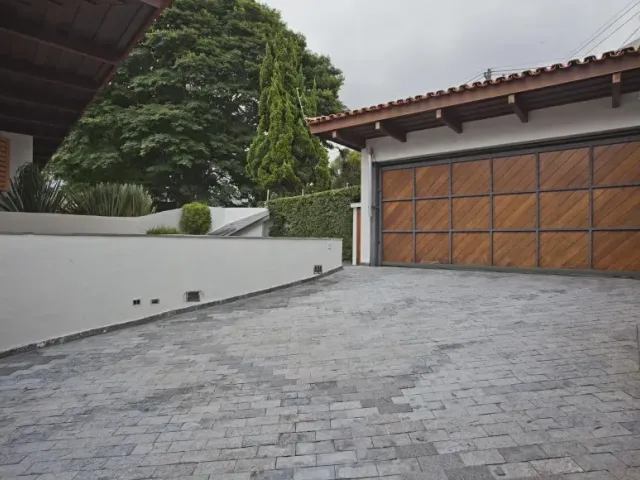 Casa com 850m² 5 quartos e 7 banheiros, à venda, no bairro Jardim Leonor em São Paulo