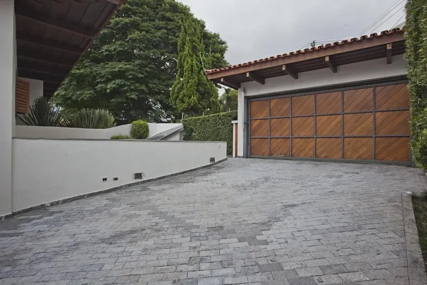 Casa em Jardim Leonor — foto 2