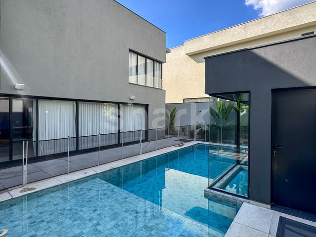 Casa com 540m² 5 quartos e 7 banheiros, à venda ou para alugar, no bairro Alphaville em Santana de Parnaíba