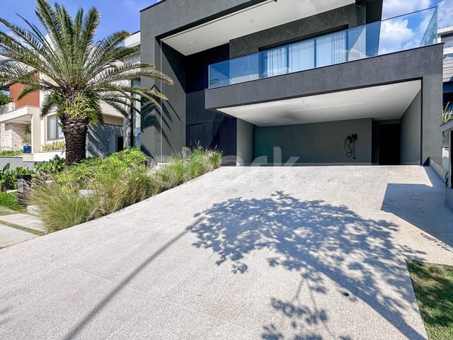 Casa com 540m² 5 quartos e 7 banheiros, à venda ou para alugar, no bairro Alphaville em Santana de Parnaíba
