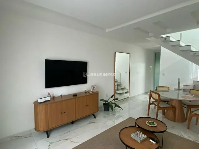 Casa com 190m² 3 quartos e 3 banheiros, à venda, no bairro Parque Tarcisio Miranda em Campos dos Goytacazes