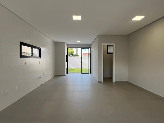 Casa com 132m² 3 quartos e 2 banheiros, à venda, no bairro Ingleses do Rio Vermelho em Florianópolis