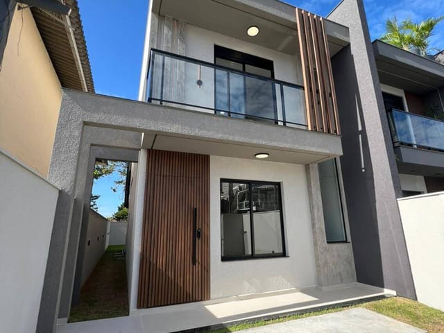 Casa com 132m² 3 quartos e 2 banheiros, à venda, no bairro Ingleses do Rio Vermelho em Florianópolis