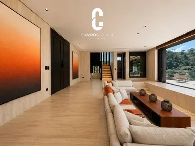 Casa com 1188m² 4 quartos e 7 banheiros, à venda, no bairro Recanto do Fojo em Campos do Jordão