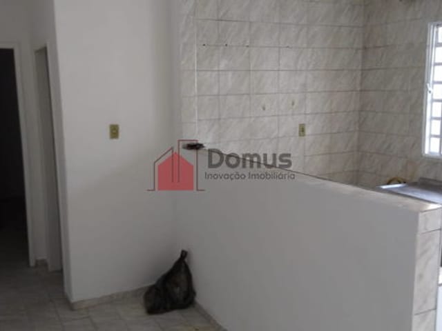Casa à venda, no bairro Jardim Independência em Taubaté