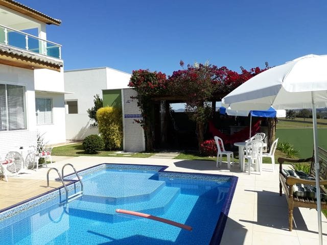 Casa com 600m² 4 quartos e 6 banheiros, à venda, no bairro Condomínio Jardim Flamboyan em Bragança Paulista