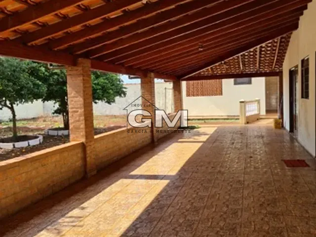 Casa com 637m² 1 quarto e 1 banheiro, à venda, no bairro Jardim Maria Regina  em Jardinópolis