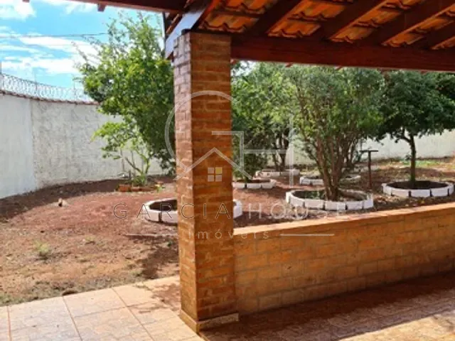Casa com 637m² 1 quarto e 1 banheiro, à venda, no bairro Jardim Maria Regina em Jardinópolis