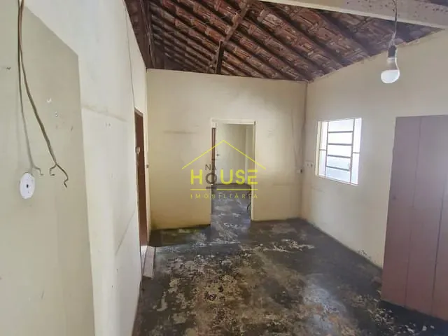 Casa 3 quartos e 1 banheiro, à venda, no bairro Brasilândia em Fernandópolis