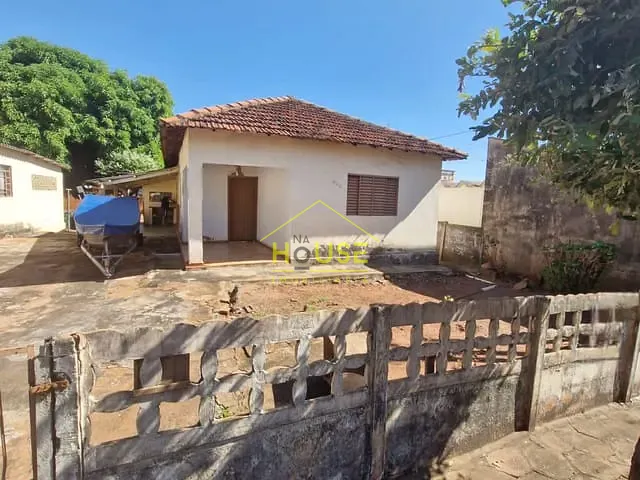 Casa 3 quartos e 1 banheiro, à venda, no bairro Brasilândia em Fernandópolis