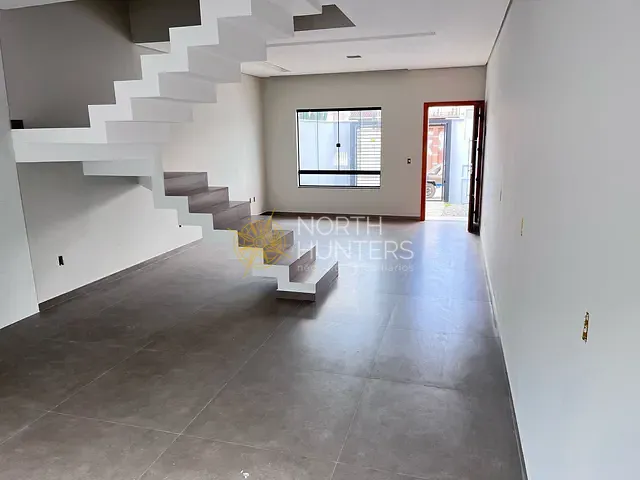 Casa com 113m² 2 quartos e 2 banheiros, à venda, no bairro Guanabara em Joinville