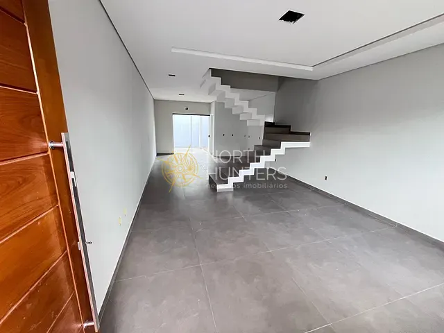 Casa com 113m² 2 quartos e 2 banheiros, à venda, no bairro Guanabara em Joinville