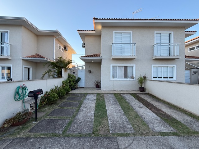Casa com 140m² 3 quartos e 3 banheiros, para alugar, no bairro Portais (Polvilho) em Cajamar