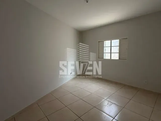 Casa 2 quartos e 2 banheiros, para alugar, no bairro Centro em Piratininga