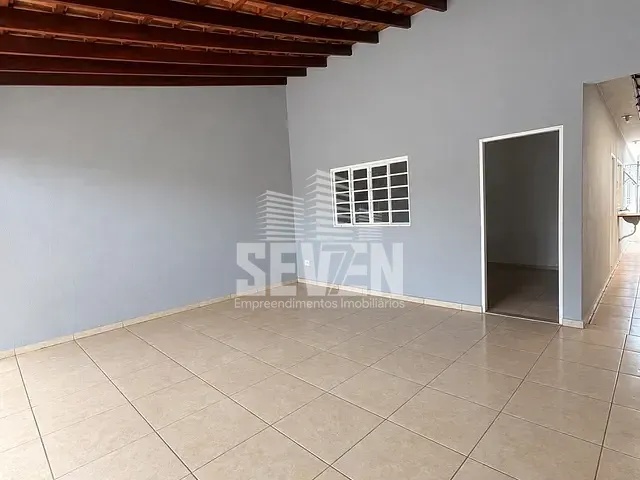 Casa 2 quartos e 2 banheiros, para alugar, no bairro Centro em Piratininga