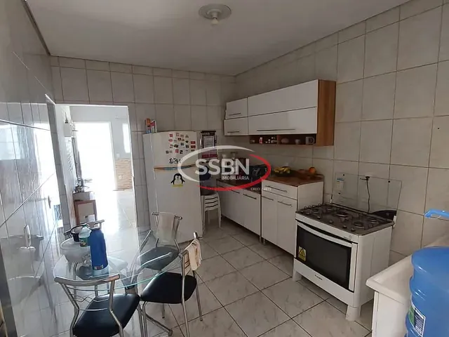 Casa 2 quartos e 1 banheiro, à venda, no bairro Parque Residencial Triunfo em Nova Odessa