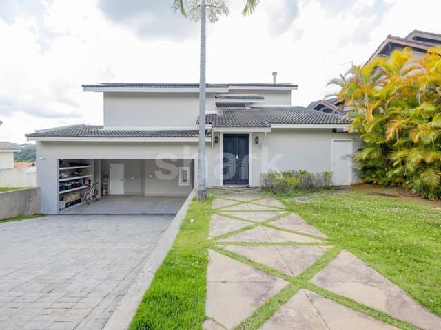 Casa com 560m² 4 quartos e 6 banheiros, à venda, no bairro Alphaville em Santana de Parnaíba