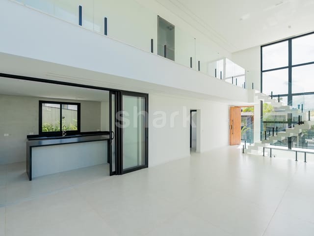Casa com 420m² 3 quartos e 6 banheiros, à venda, no bairro Colinas da Anhangüera em Santana de Parnaíba