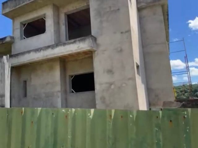 Casa com 450m² 4 quartos e 7 banheiros, à venda, no bairro Alphaville em Santana de Parnaíba