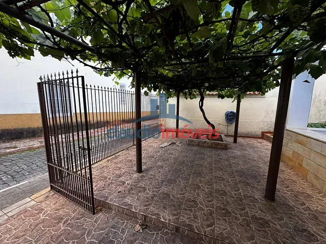 Casa 3 quartos e 2 banheiros, à venda, no bairro centro em Bananal