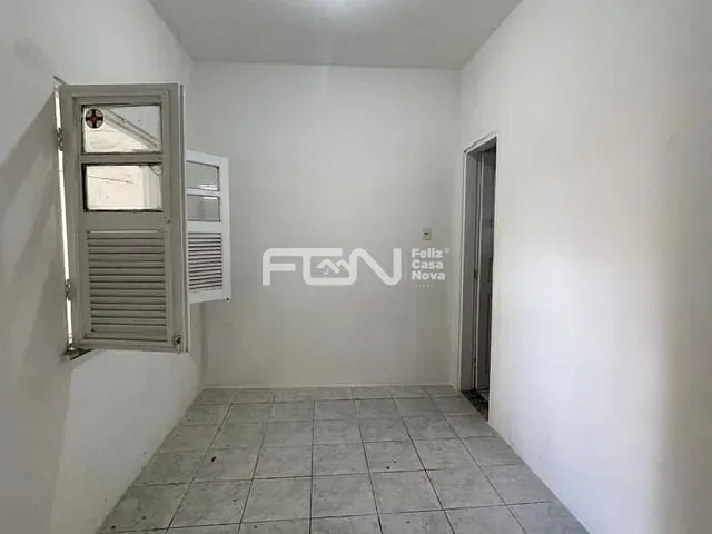 Casa 1 quarto e 1 banheiro, para alugar, no bairro Centro em Camaçari