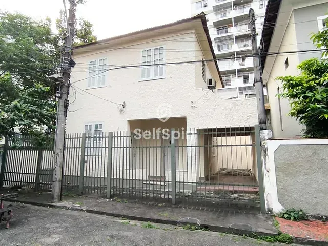 Casa 3 quartos e 2 banheiros, para alugar, no bairro Icaraí em Niterói