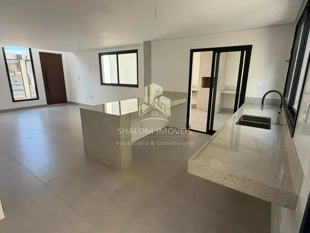 Casa com 209m² 3 quartos e 2 banheiros, à venda, no bairro Planalto em Belo Horizonte