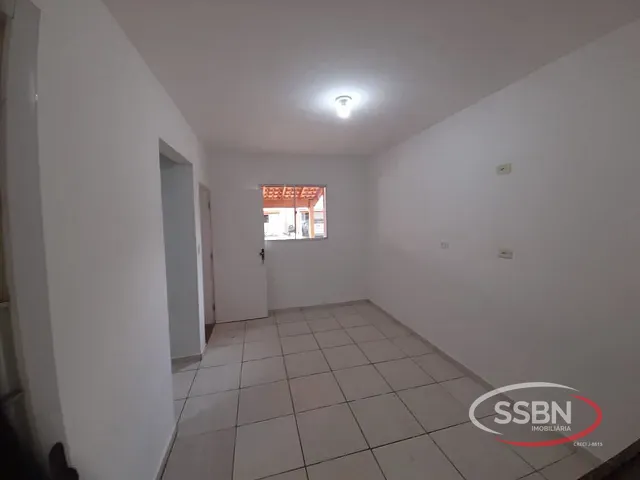 Casa 2 quartos e 1 banheiro, à venda, no bairro Jardim da Alvorada em Nova Odessa