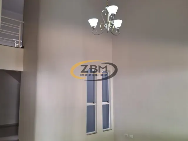 Casa com 250m² 4 quartos e 4 banheiros, à venda, no bairro Aragarça em Londrina