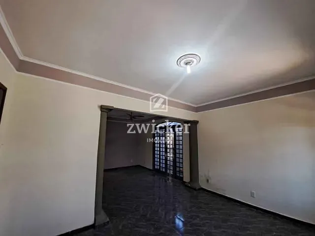 Casa com 400m² 4 quartos e 4 banheiros, à venda, no bairro Vila Rocha em Bauru