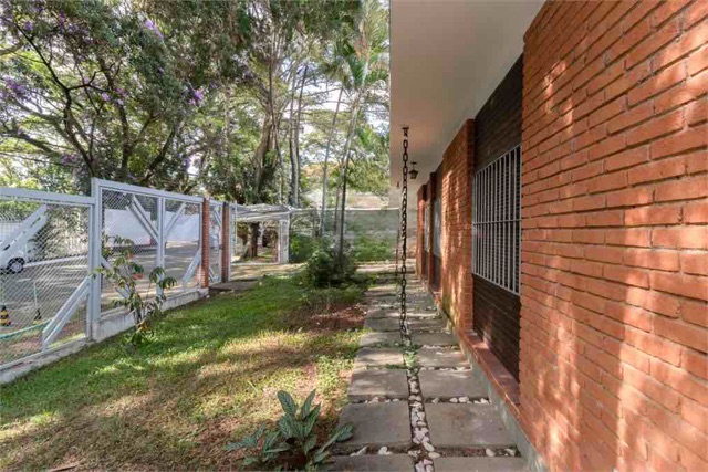 Casa com 524m² 4 quartos e 4 banheiros, à venda, no bairro Boaçava em São Paulo