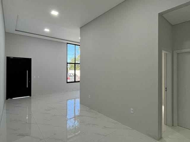 Casa 2 quartos e 2 banheiros, à venda, no bairro São João do Rio Vermelho em Florianópolis
