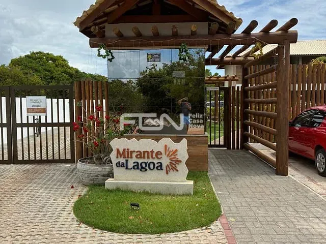 Casa 2 quartos e 3 banheiros, à venda, no bairro Itacimirim (Monte Gordo) em Camaçari