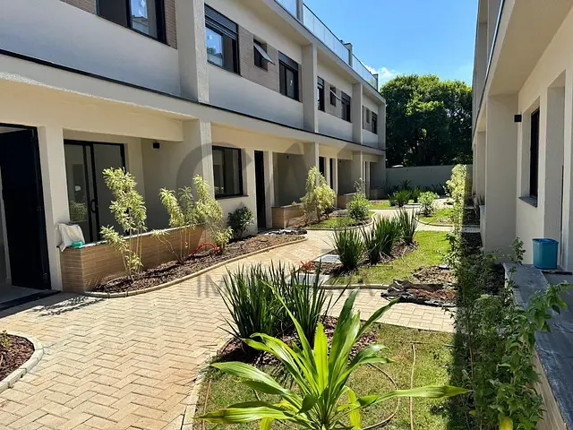 Casa com 134m² 3 quartos e 4 banheiros, à venda, no bairro Centro em Holambra