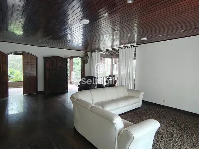 Casa 4 quartos e 4 banheiros, para alugar, no bairro Maria Paula em Niterói