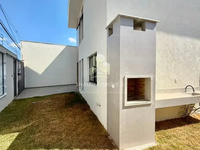 Casa com 231m² 3 quartos e 2 banheiros, à venda, no bairro Planalto em Belo Horizonte