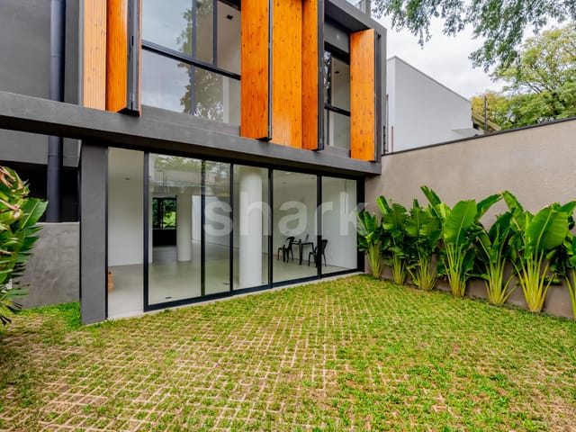 Casa com 250m² 3 quartos e 4 banheiros, à venda, no bairro Jardim Paulista em São Paulo