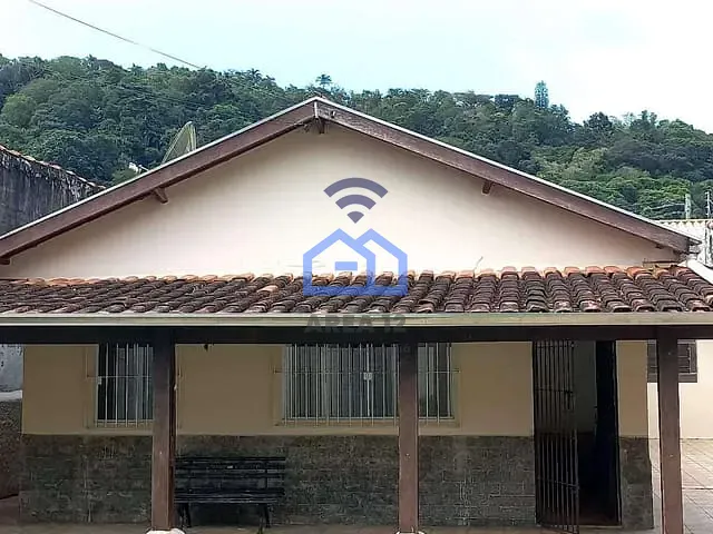 Casa com 310m² 3 quartos e 2 banheiros, à venda, no bairro Prainha em Caraguatatuba